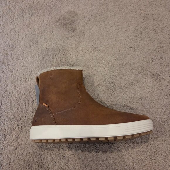 ECCO Soft Nubuck Mid-Cut Boots SIZE 9 / 9.5 NIB New In Box - Picture 2 of 5
